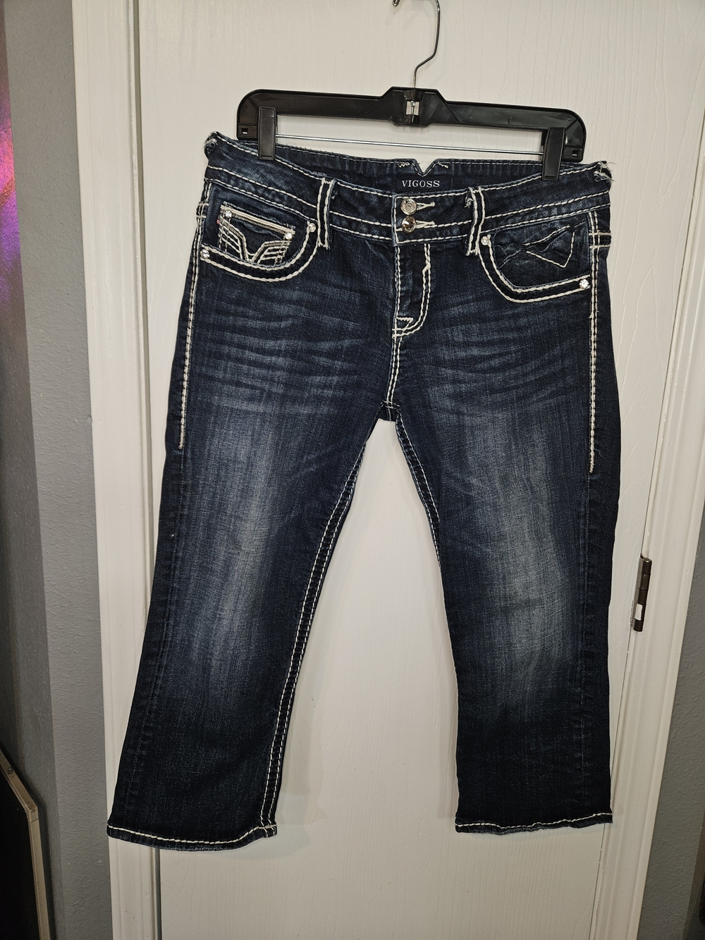 Vigoss Dark Blue Denim Capris The Dublin Embellished Rhinestones Back Pockets